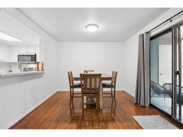 10220 Se TALBERT St, Clackamas, OR 97015