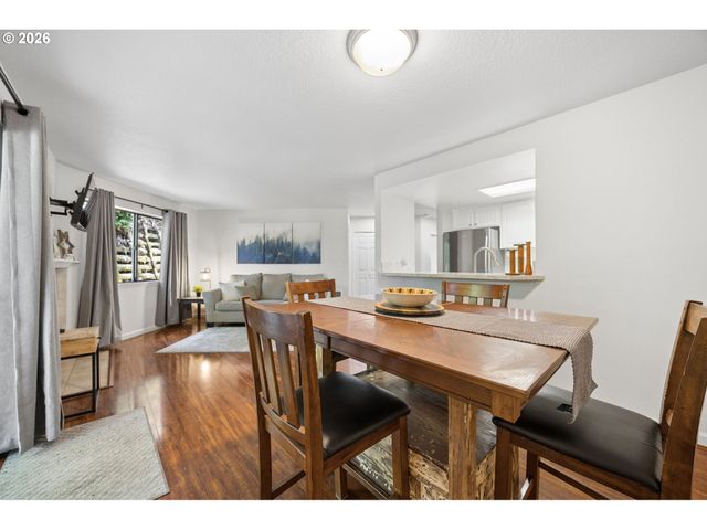 10220 Se TALBERT St, Clackamas, OR 97015