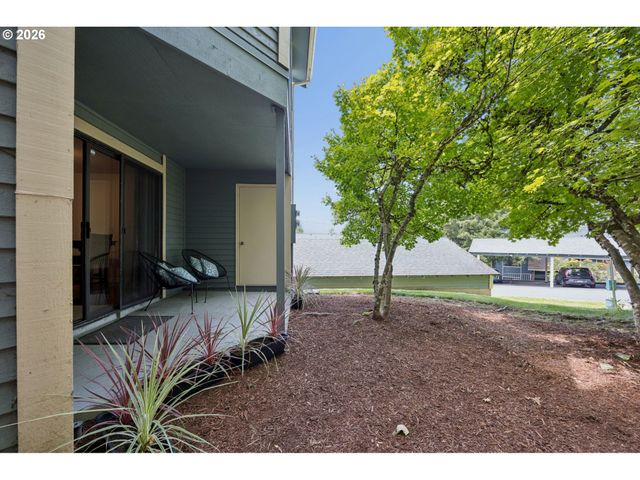 10220 Se TALBERT St, Clackamas, OR 97015