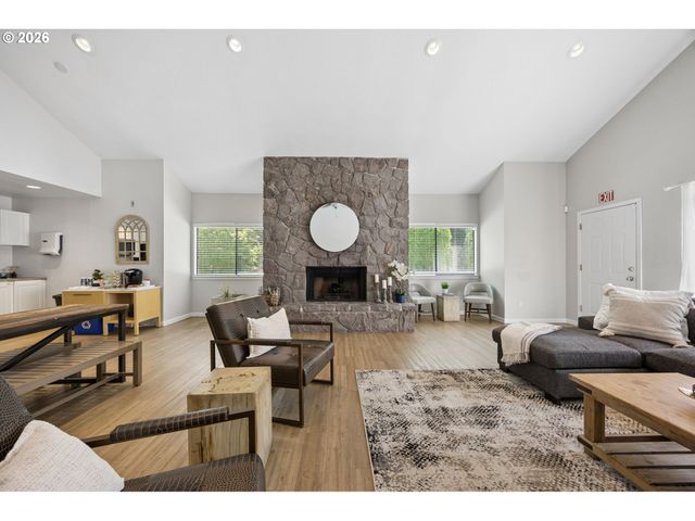 10220 Se TALBERT St, Clackamas, OR 97015