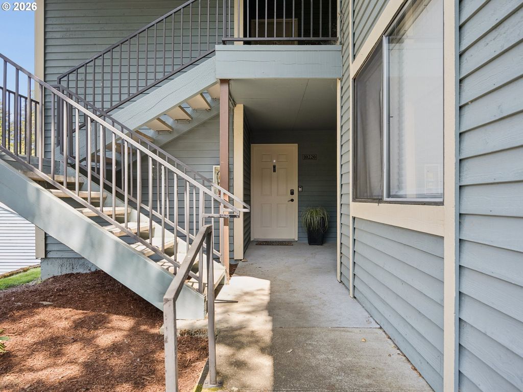 10220 Se TALBERT St, Clackamas, OR 97015