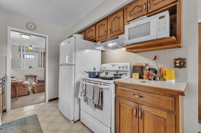 15226 Cook Street, Southgate, MI 48195