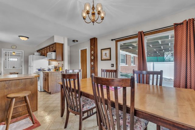 15226 Cook Street, Southgate, MI 48195