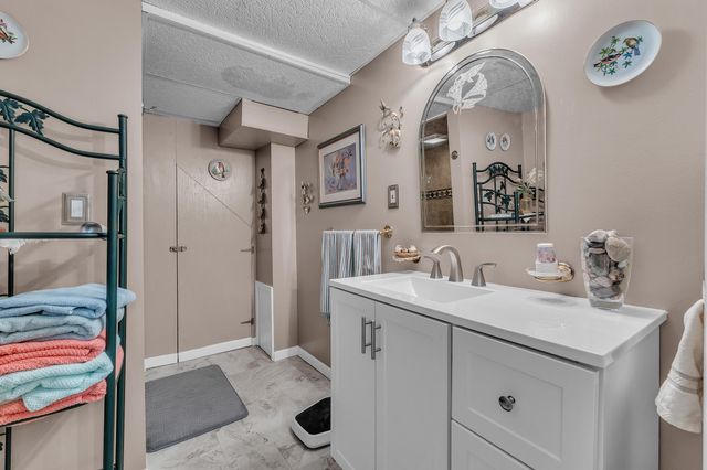 15226 Cook Street, Southgate, MI 48195