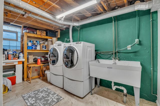 15226 Cook Street, Southgate, MI 48195
