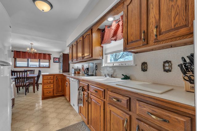 15226 Cook Street, Southgate, MI 48195