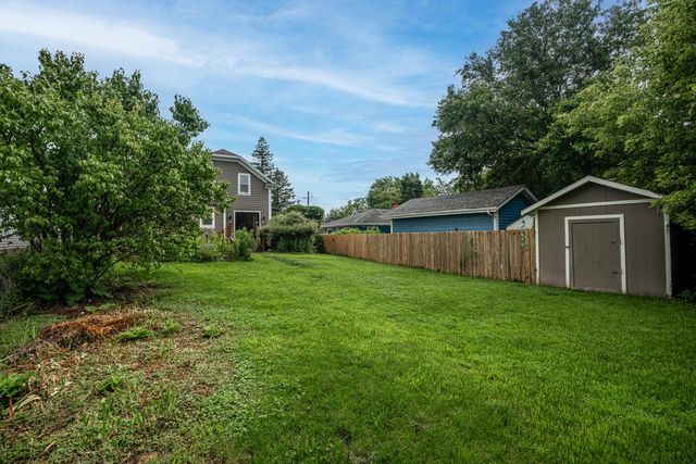 814 Buena Vista AVENUE, Waukesha, WI 53188