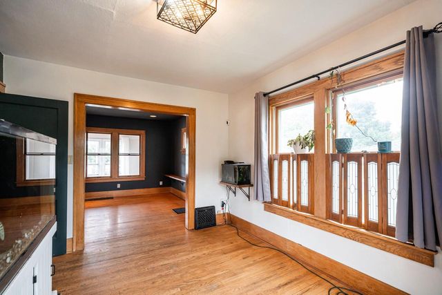 814 Buena Vista AVENUE, Waukesha, WI 53188