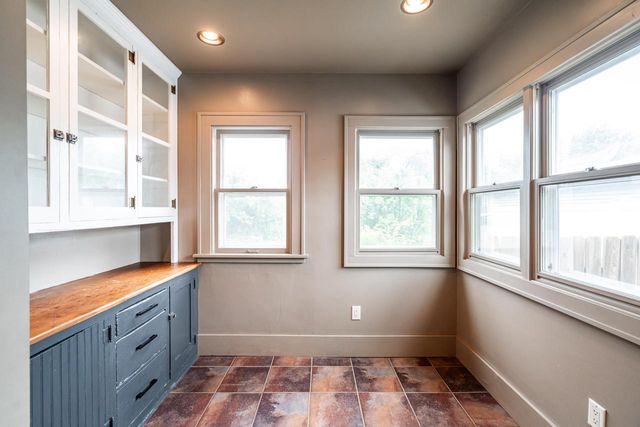 814 Buena Vista AVENUE, Waukesha, WI 53188