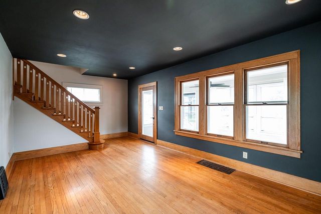 814 Buena Vista AVENUE, Waukesha, WI 53188