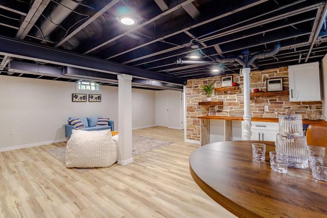 5709 N 93rd STREET, Milwaukee, WI 53225