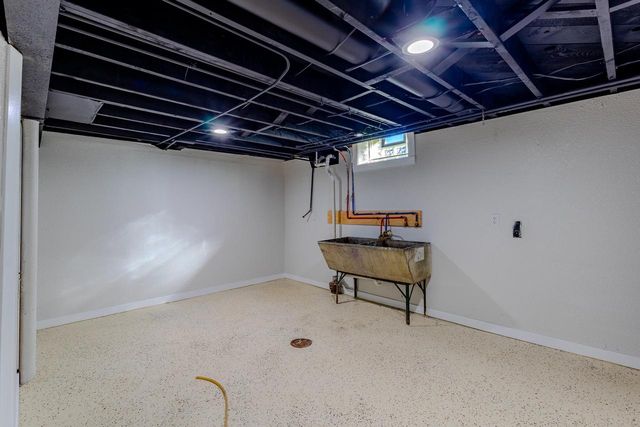 5709 N 93rd STREET, Milwaukee, WI 53225