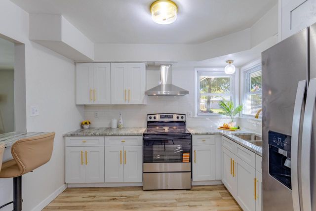 5709 N 93rd STREET, Milwaukee, WI 53225