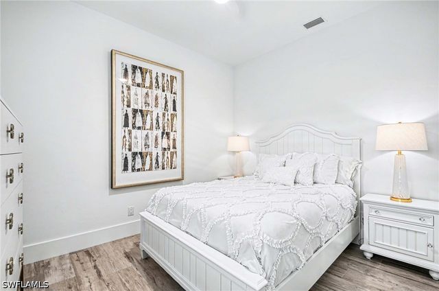 1114 6th LN N, Naples, FL 34102