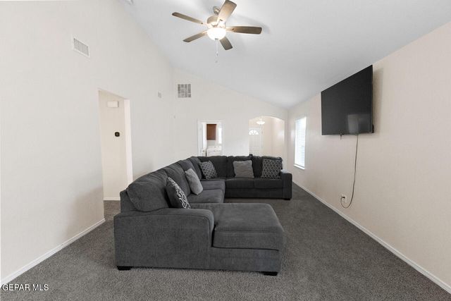 11288 SANTA BARBARA, Socorro, TX 79927