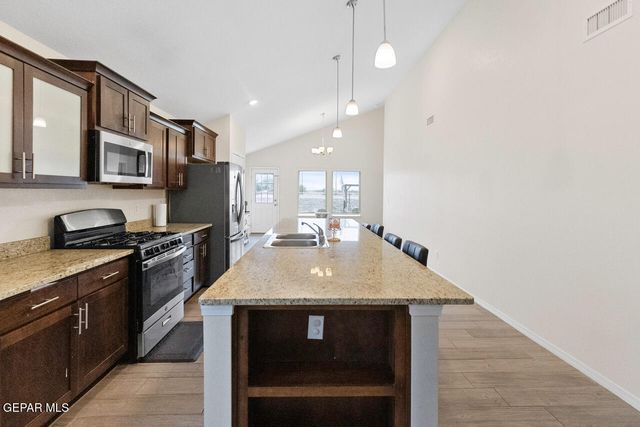 11288 SANTA BARBARA, Socorro, TX 79927