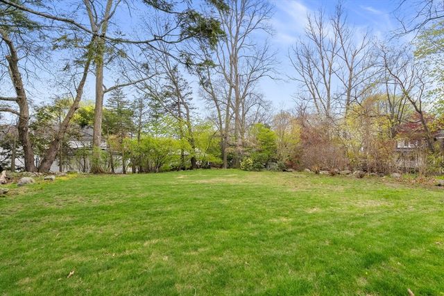 147 Charlton Street, Arlington, MA 02174