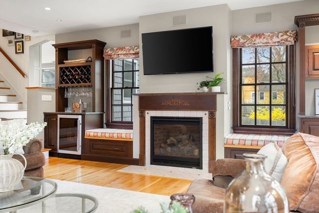 147 Charlton Street, Arlington, MA 02174