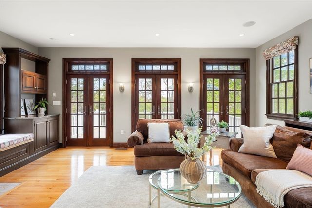 147 Charlton Street, Arlington, MA 02174