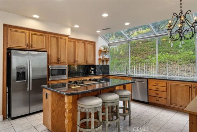 27531 Glenwood, Mission Viejo, CA 92692
