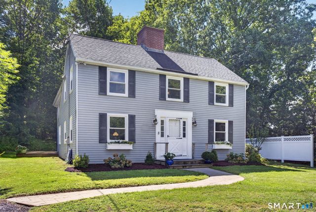 18 Orchard Heights Road, Essex, CT 06426