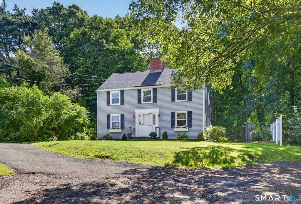 18 Orchard Heights Road, Essex, CT 06426