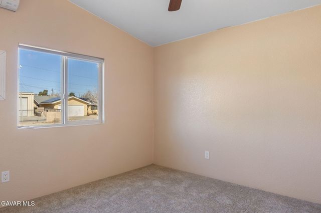 16784 Serrano Street, Mojave, CA 93501
