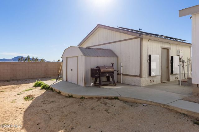 16784 Serrano Street, Mojave, CA 93501