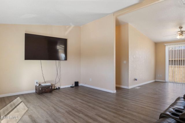 16784 Serrano Street, Mojave, CA 93501