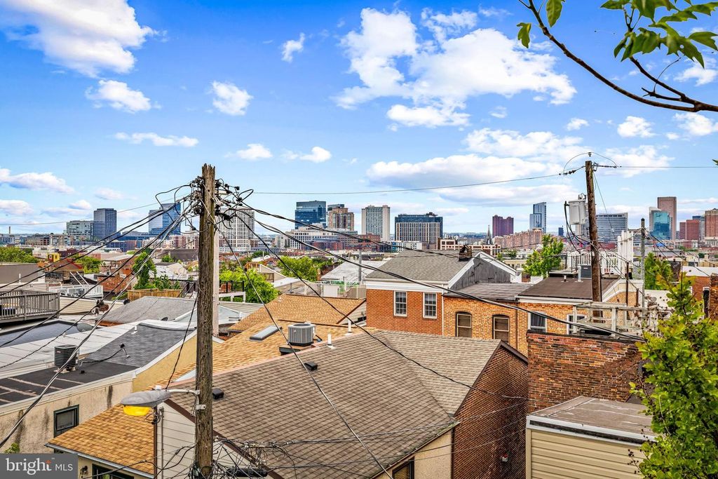 Image 17 of property listing at 108 S WASHINGTON ST, Baltimore, MD 21231