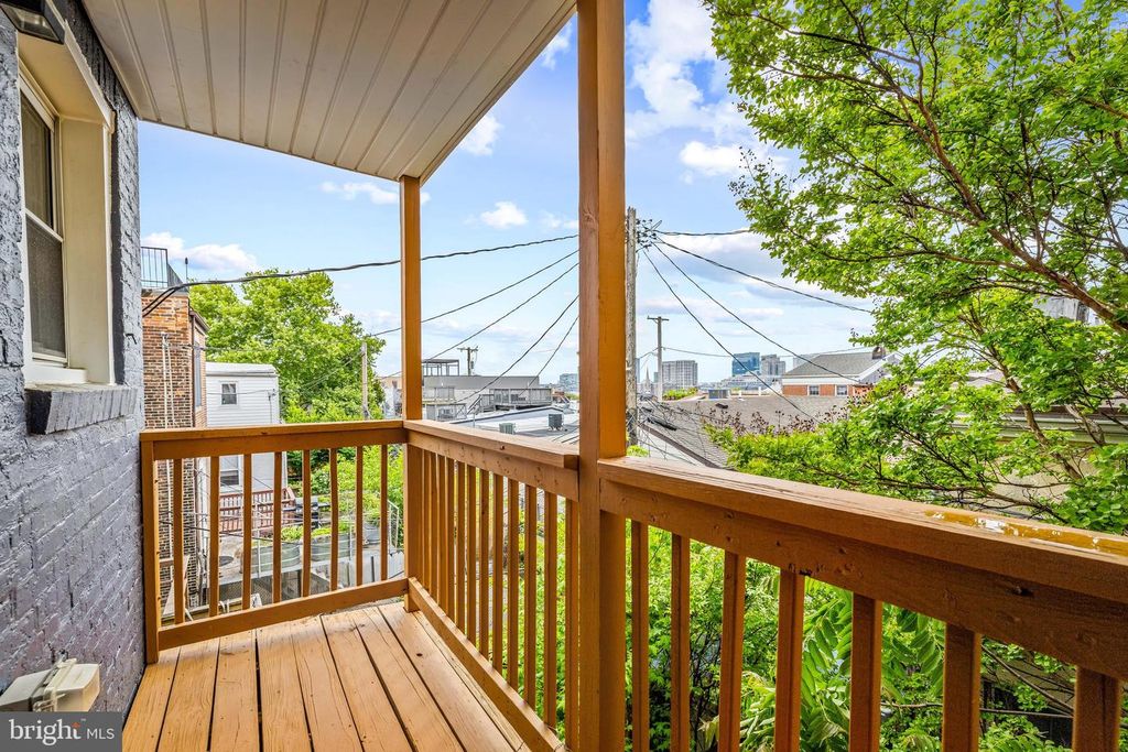 Image 39 of property listing at 108 S WASHINGTON ST, Baltimore, MD 21231