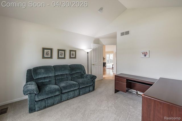 50077 Lexington Avenue E, Shelby Charter Township, MI 48317
