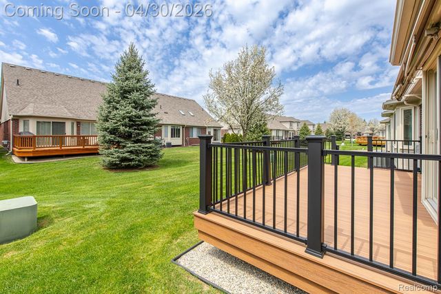 50077 Lexington Avenue E, Shelby Charter Township, MI 48317
