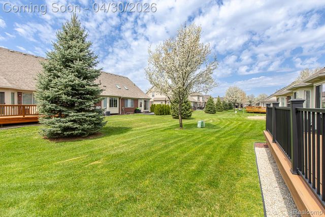 50077 Lexington Avenue E, Shelby Charter Township, MI 48317
