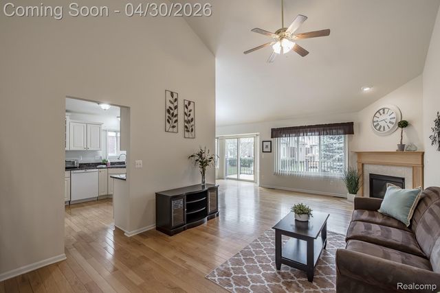 50077 Lexington Avenue E, Shelby Charter Township, MI 48317