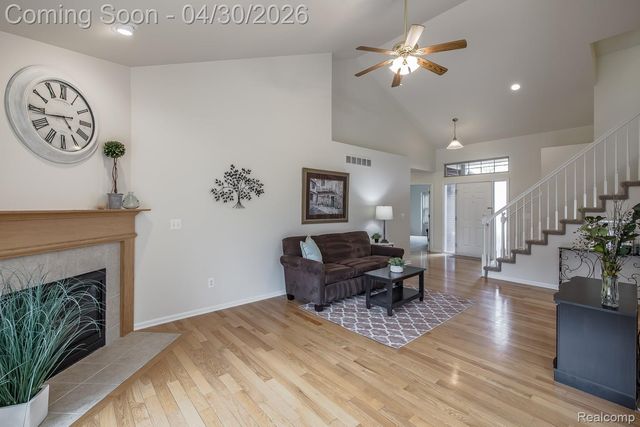 50077 Lexington Avenue E, Shelby Charter Township, MI 48317