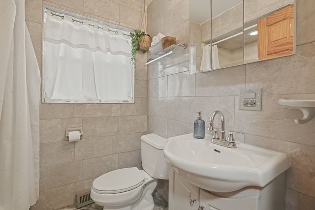 11157 S Spaulding Avenue, Chicago, IL 60655