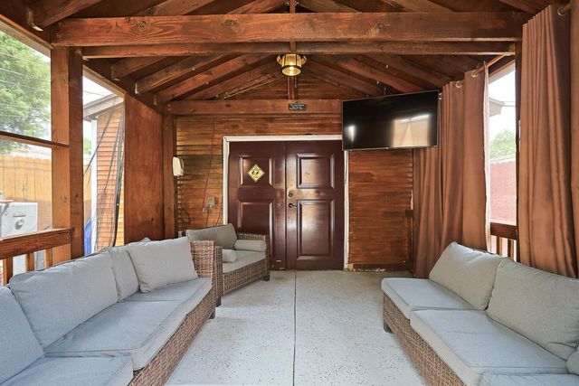 11157 S Spaulding Avenue, Chicago, IL 60655