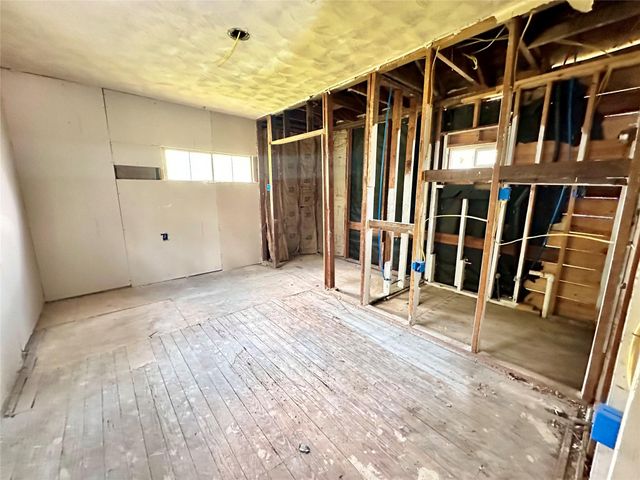9108 Elbert Street, Houston, TX 77028