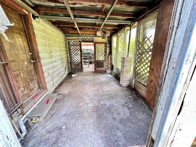 9108 Elbert Street, Houston, TX 77028