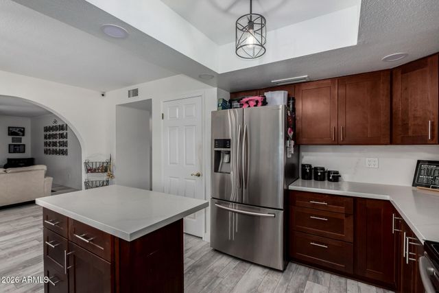 917 W MONTE Avenue, Mesa, AZ 85210