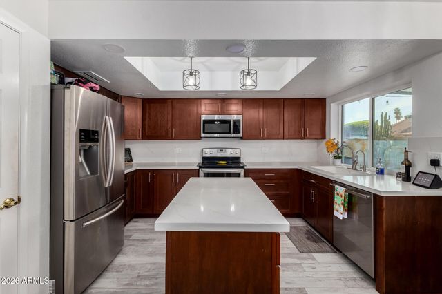 917 W MONTE Avenue, Mesa, AZ 85210