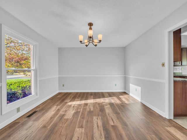 230 Crossbow Ct, Hopkinsville, KY 42240