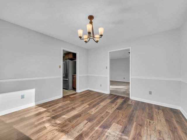 230 Crossbow Ct, Hopkinsville, KY 42240