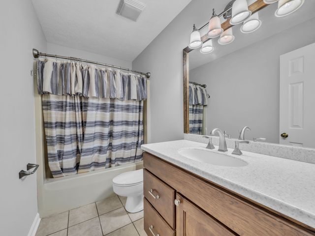 230 Crossbow Ct, Hopkinsville, KY 42240