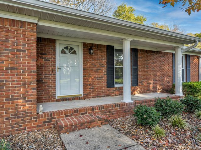 230 Crossbow Ct, Hopkinsville, KY 42240