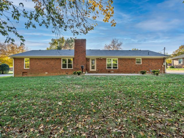 230 Crossbow Ct, Hopkinsville, KY 42240