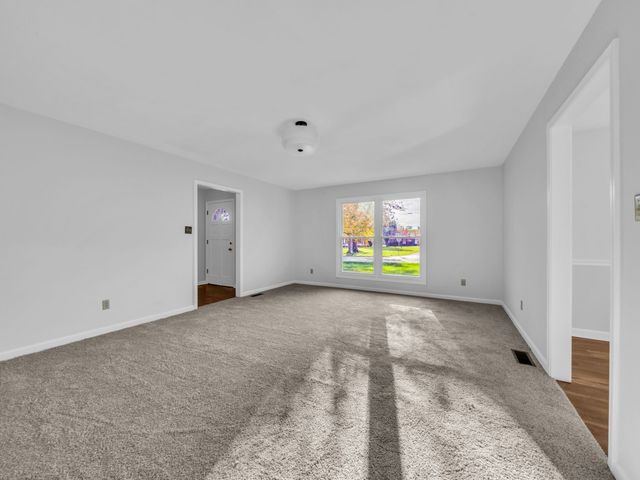 230 Crossbow Ct, Hopkinsville, KY 42240