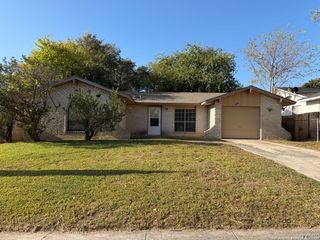 4838 Casa Bello St, San Antonio, TX 78233