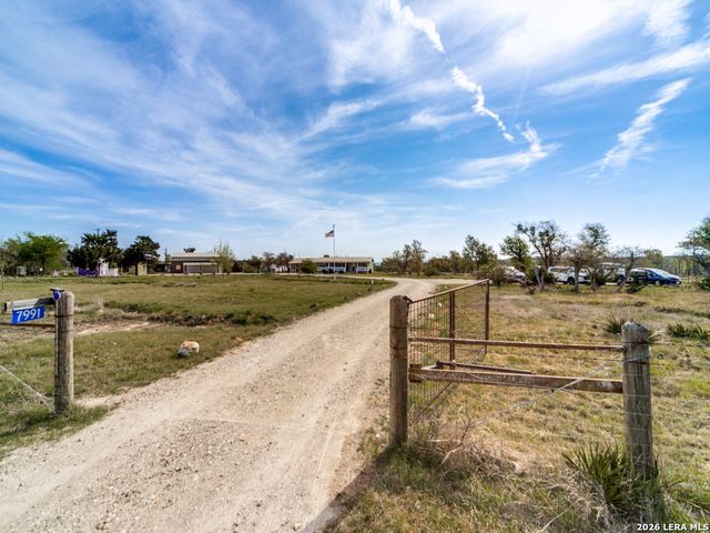 7991 Ranch Road 965, Fredericksburg, TX 78624